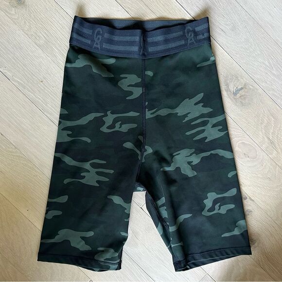 Good American Pants - Good American The Icon Bike Short in Green Camouflage